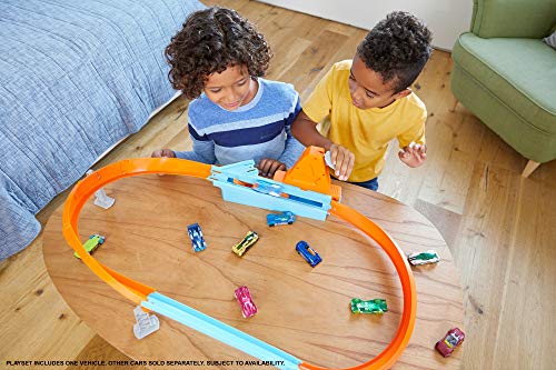 Rapid Raceway Champion Action Hot Wheels Championship Track Speed Boost Oval Track Ages 4 And Older - Creative Track-Building Edition